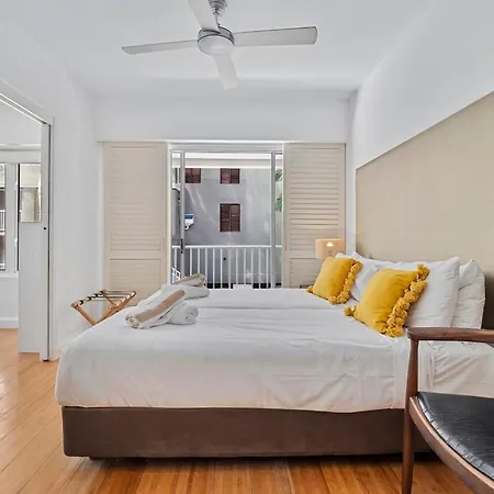 Private Beach Club Apartment In Building 2 Palm Cove Room photo