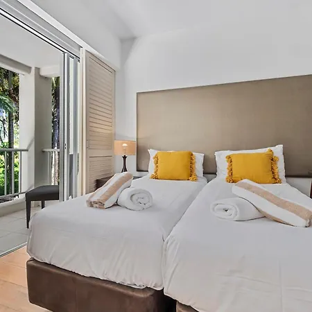 Private Beach Club Apartment In Building 2 Palm Cove Room photo
